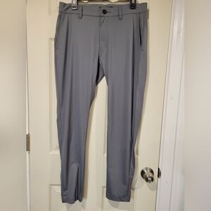 TravisMathew Open To Close (OTC) Joggers - Men’s Size 30 - Gray